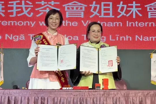 Kết nghĩa Hội trà Tùng Lĩnh Nam Đầu: Đưa văn hóa trà Việt đến bạn bè quốc tế