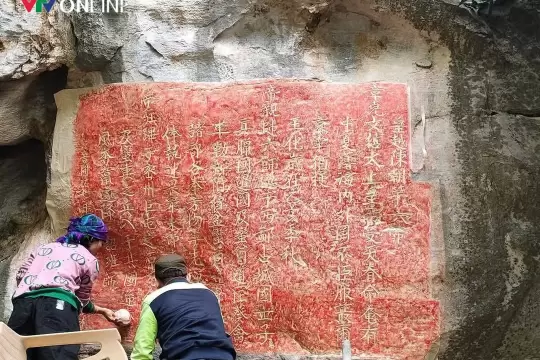 Tấm văn bia cổ gần 700 năm tuổi ở Nghệ An được công nhận là Bảo vật quốc gia