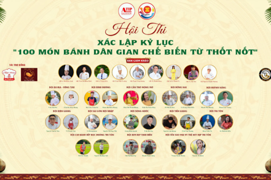 Xác lập kỷ lục 100 món bánh dân gian chế biến từ thốt nốt ở An Giang