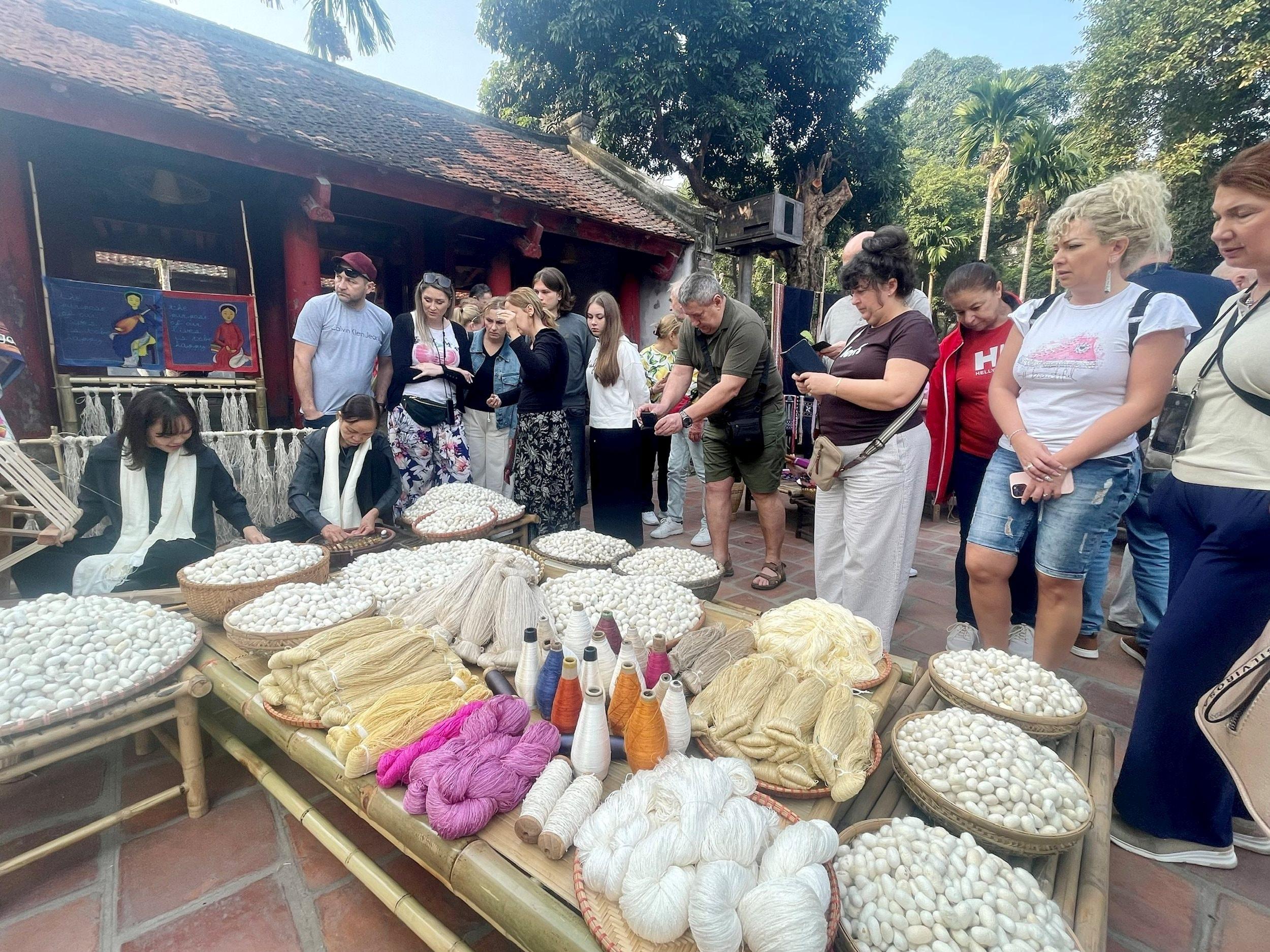 Kỷ niệm 20 năm Ngày Di sản văn hóa Việt Nam (23/11/2005 - 23/11/2025)